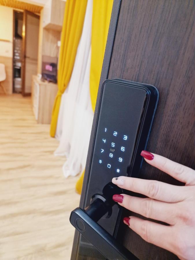 Airport Easy Link Apartment Iasi Ngoại thất bức ảnh